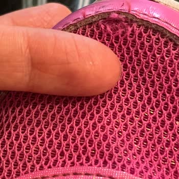 3 Ayda Yıpranan Skechers Ayakkabıya Boyner'den Olumsuz Yanıt!