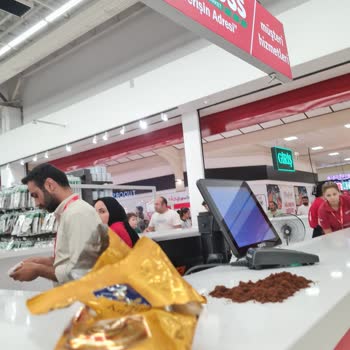 Kurtlu Kahveye Kötü Muamele Ve İlgisiz Müdür
