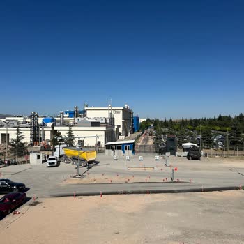 Belediyenin İlgisizliği Ve Çevre Düzenlemesinin Eksikliği Esentepe Mahallesinde Hayatı Zorlaştırıyor