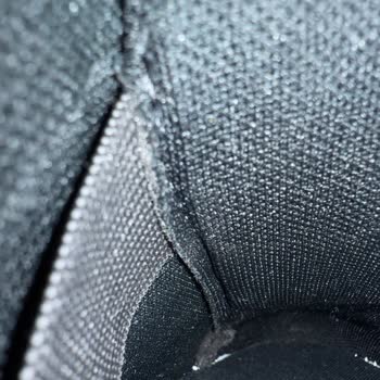 Yeni Alınan Ayakkabının Sol Tekinde Rahatsızlık Veren Kumaş Parçası Sorunu