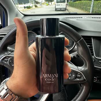 Armani Code Parfüm Şişesinde Büyük Hayal Kırıklığı