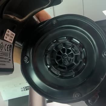 Servisten Hasarlı Dönen Süpürge İçin Media Markt'tan Mağduriyet Ve İade Talebi