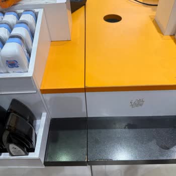 FLO Mağazasında Kasa Önü Güvenlik Eksikliği Ve Kart Kaybı Mağduriyeti