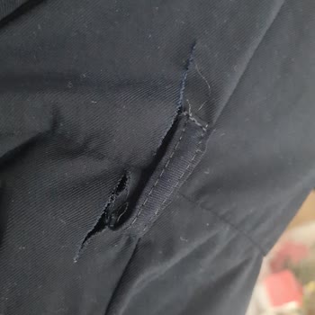 Yeni Alınan Tulumun İlk Yıkamada Yırtılması Nedeniyle Mağduriyet