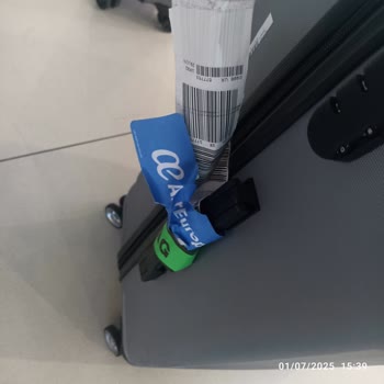 Air Europa Uçakta Bagaj Hasarı Ve Kültürel Hassasiyete Duyarsız Menü Deneyimi