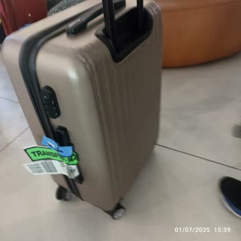 Air Europa Uçakta Bagaj Hasarı Ve Kültürel Hassasiyete Duyarsız Menü Deneyimi