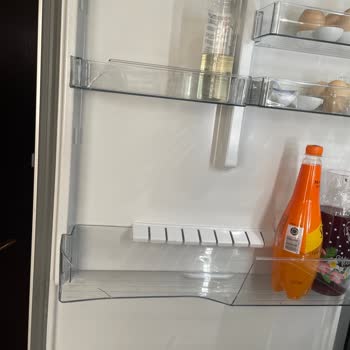 İki Yıllık Buzdolabında Raflar Peş Peşe Kırıldı, Ücretsiz Çözüm İstiyorum