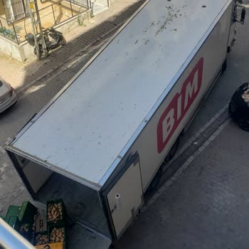 BİM Marketin Gürültülü Ve Hijyenik Olmayan Çalışma Şartları