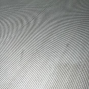 Bellona Yemek Masasında Kısa Sürede Oluşan Lekeler Ve İlgisiz Servis Mağduriyeti