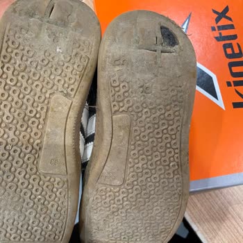 Kısa Sürede Bozulan Kinetix Ayakkabı İçin Çözüm Bulunmadı