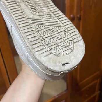 3 Ayda Deforme Olan Ayakkabı, İlgisiz Satıcı Ve Mağdur Müşteri