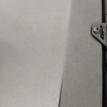 Satın Aldığım Alüminyum Çanta Hem Su Geçiriyor Hem De Leke Sorunu Yaşıyorum, Destek Alamıyorum