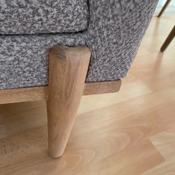 Aldığım Koltuk Takımı Kusurlu Ve Mağaza Sorunu Çözmüyor