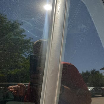 BMW X1'de Plastik Parçaların Çürümesi Ve Su Sızdırması Can Sıkıyor