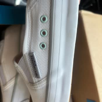 Kullanılmış Ve Lekeli Ürün Gönderildi