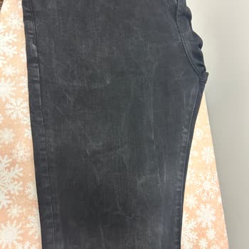 İlk Yıkamada Lekelenen Pantolon İçin LTB'den Tatmin Edici Çözüm Alamadım