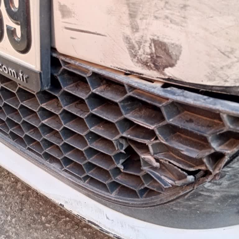 Kaza Sonrası 48 Gündür Parça Temin Edilmiyor, Araç Hala Yapılmadı