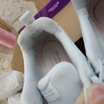 Skechers Ayakkabı 2 Ayda Deforme Oldu, Firma Sorumluluk Almıyor
