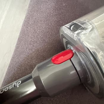 Dyson V15 Süpürge Parça Talebim 2 Yıldır Çözülmüyor: Mağduriyetim Giderilsin!