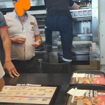 5M Migros Usta Dönerci'de Hijyen Ve Müşteri Saygısı Sorunu