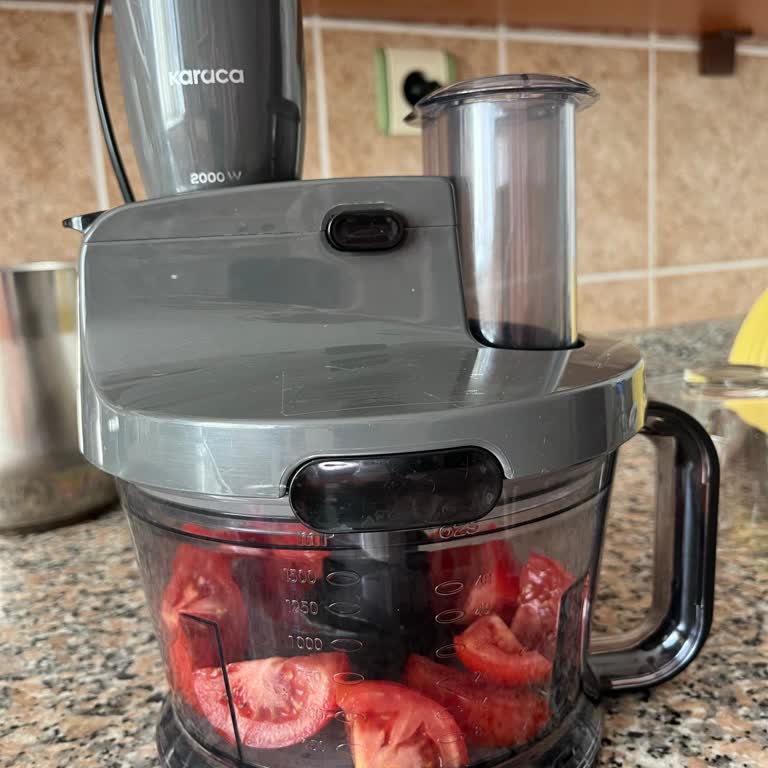 Karaca Mutfak Robotumun Sorunu Çözülmüyor, İade Talebim Karşılanmıyor