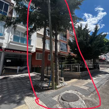 15 Yıldır Fiber Altyapı Bekleyen Binalarda Tehlikeli Kablo Mağduriyeti