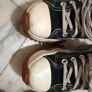 Converse Ayakkabımın Uç Kısmı Yırtıldı Ve Mağdur Edildim