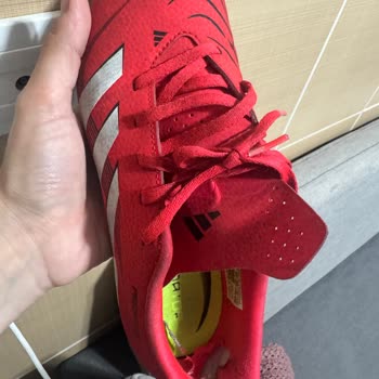 Adidas Kramponun Topuk Astarı Yırtıldı Değişim Talebim Reddedildi