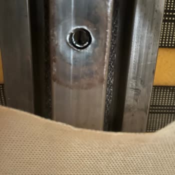 Basit Koltuk Tamiri İçin Yüksek Servis Ücreti Güvenimi Sarstı