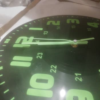 Arızalı Duvar Saati Ve Yetersiz Ambalaj Sorunu