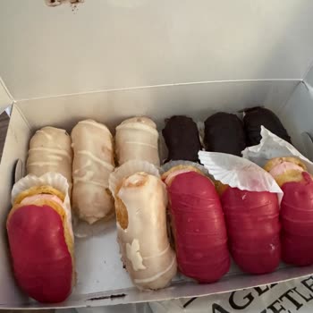 Alkar Pastane - Cafe Ekler Hamuru Taş Olmuş Kreması İç Bulandırıcı