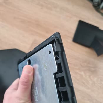 Teslimatta Kırılan TV Ayağı Nedeniyle Kurulum Yapılamadı