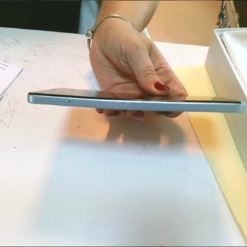 Bir Ay Dolmadan Eğilen Telefon Ve Teknik Serviste Yaşanan Mağduriyet