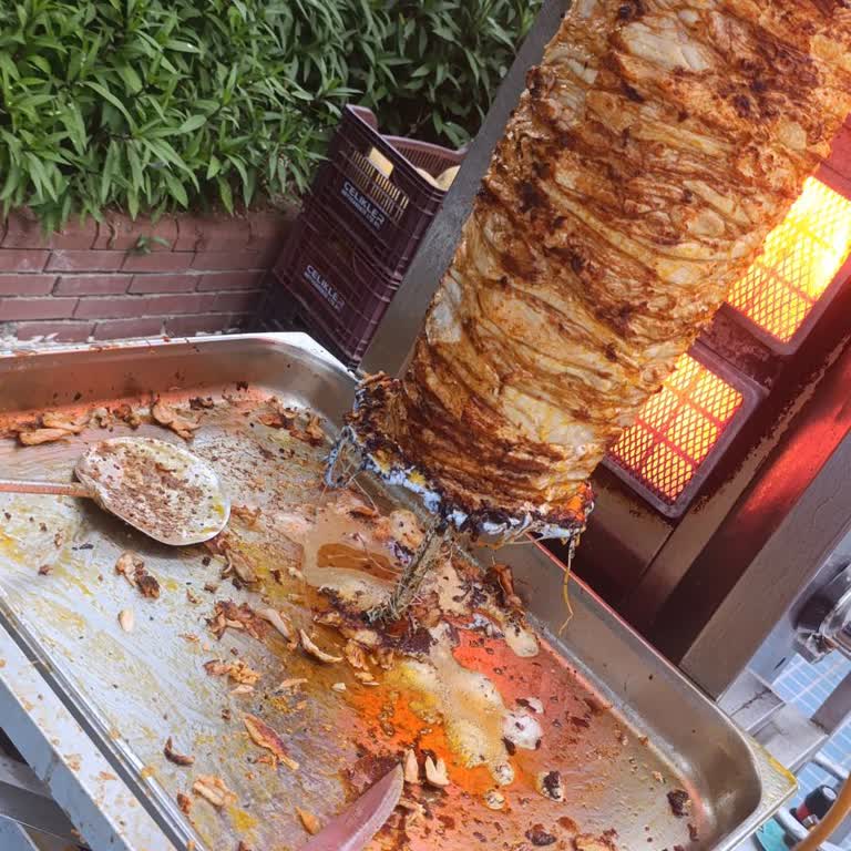 Akşam Yemeğinde Yemeğe Karışan Plastik Malzeme Nedeniyle Yaşanan Olumsuz Deneyim