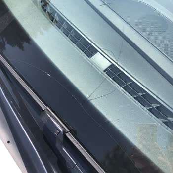 Seat Bakım Sonrası Silecek Arızası ve Camda Oluşan Çatlak Mağduriyeti