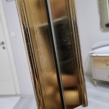 Bellona Yatak Odası Takımında Leke Ve Aşınma Sorunu
