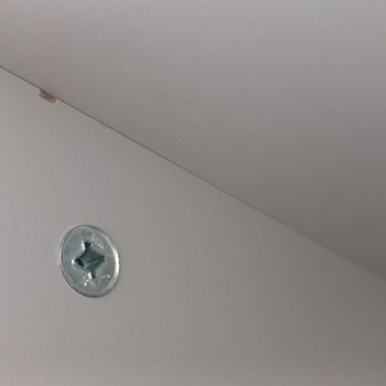 Sıfır Alınan Yatak Odası Takımı Deforme Ve Geç Teslim Edildi