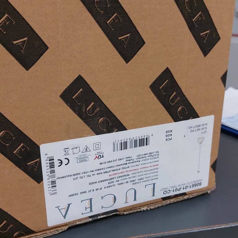 Cam Avizeyi Tutan Plastik Vida Güvenlik Riski Oluşturuyor