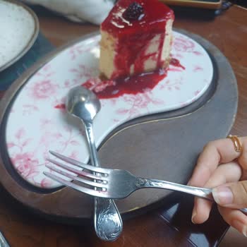 Lou Cafe Bistroda Kaba Personel Ve İlgisizlik Şaşkınlık Yarattı