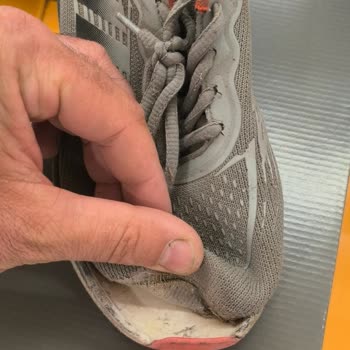 FLO Mağazasından Alınan Ayakkabılar Kısa Sürede Deforme Oldu, Garanti Kapsamı Dışında Bırakıldı