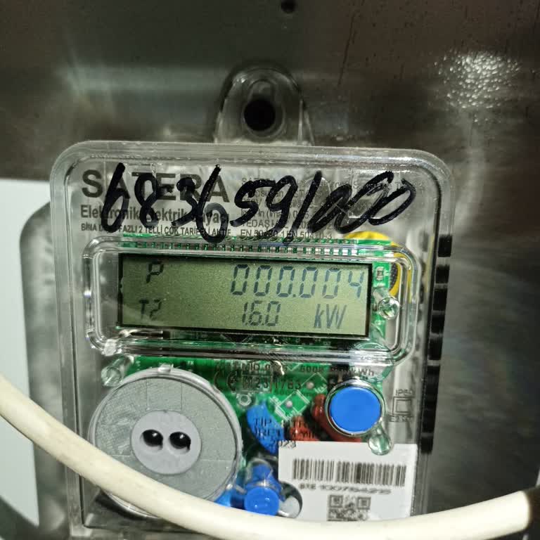 Elektrik Aboneliği Borç Nedeniyle Yapılamıyor, Mağdurum