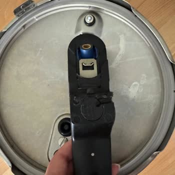 Fissler Düdüklü Tencere Kulpu Bir Yıl Dolmadan Kırıldı Mağduriyetim Giderilsin