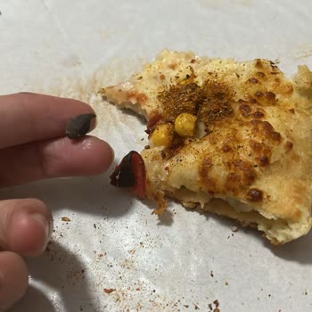 Dominos Pizzada Tekrar Eden Zeytin Çekirdeği Ve Soğuk Teslimat Sorunu