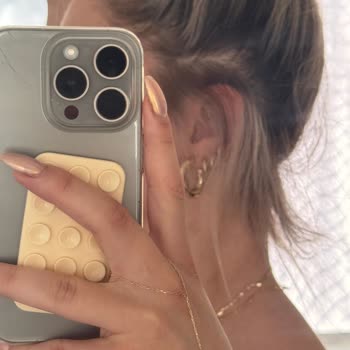 Kuaför İşlemi Sonrası Ense Saçlarım Yandı Ve Koparak Mağdur Oldum