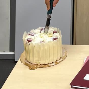 Mado Ekşimiş Pasta Nedeniyle Hayal Kırıklığı Ve Mağduriyet