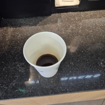 Starbucks Makinesinden Eksik Kahve Ve İade Sorunu Yaşadım