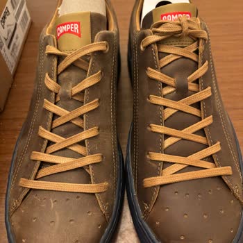 Kullanılmış Ve Deforme Ayakkabı Hayal Kırıklığı