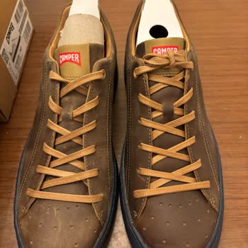 Kullanılmış Ve Deforme Ayakkabı Hayal Kırıklığı