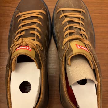 Kullanılmış Ve Deforme Ayakkabı Hayal Kırıklığı