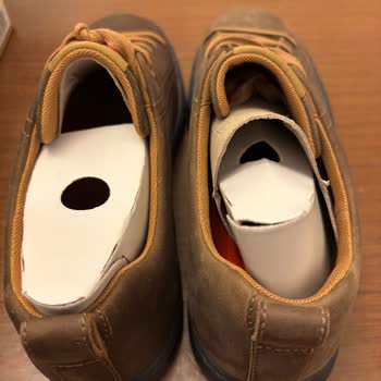 Kullanılmış Ve Deforme Ayakkabı Hayal Kırıklığı